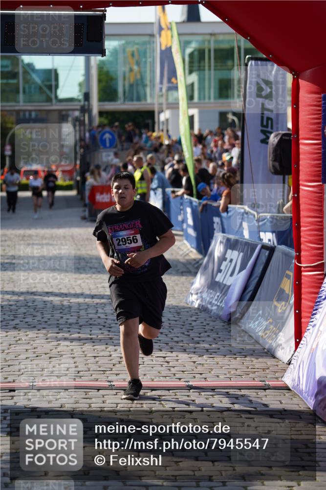 13.06.2025 - Holstenköstenlauf Felixshl http://msf.ph/oto/7945547 13.06.2025 18:11:40 Laufen 2956 meine-sportfotos.de