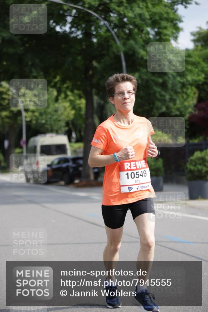 15.06.2025 - REWE Women's Run Jannik Wohlers http://msf.ph/oto/7945555 15.06.2025 08:48:14 Laufen 10549 meine-sportfotos.de