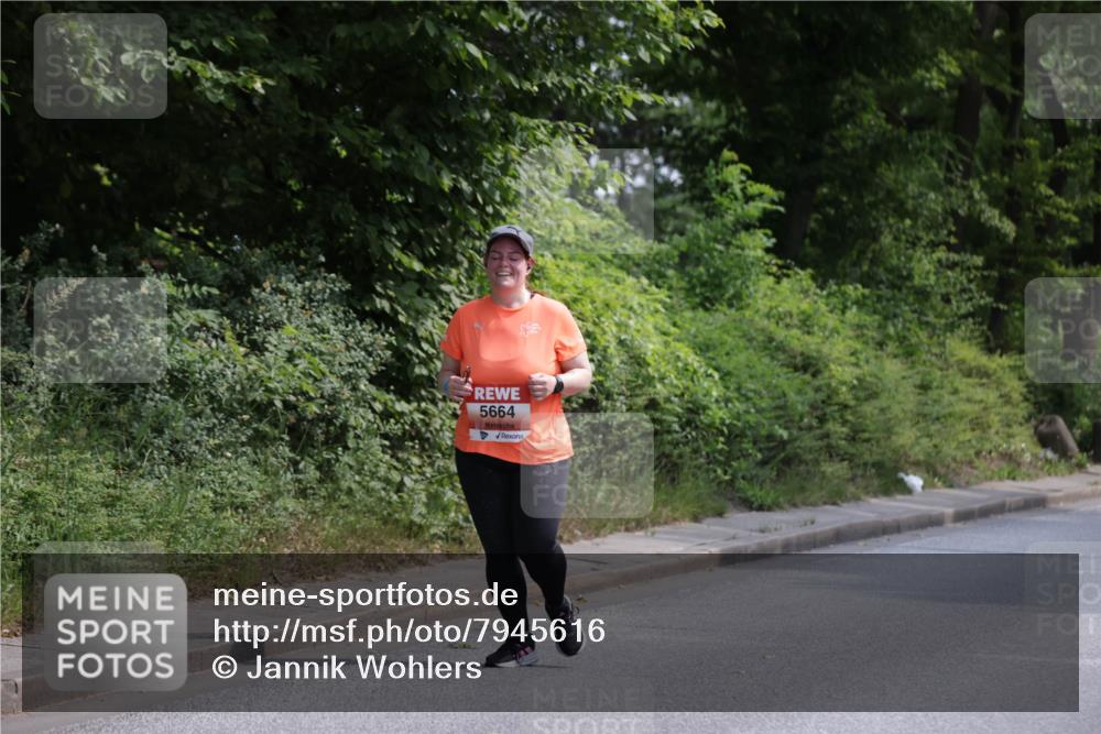 15.06.2025 - REWE Women's Run Jannik Wohlers http://msf.ph/oto/7945616 15.06.2025 10:18:43 Laufen 5664 meine-sportfotos.de