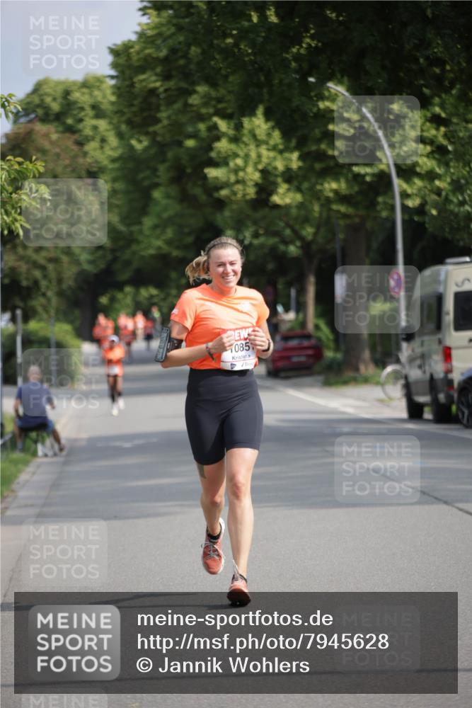 15.06.2025 - REWE Women's Run Jannik Wohlers http://msf.ph/oto/7945628 15.06.2025 08:48:21 Laufen 085 meine-sportfotos.de