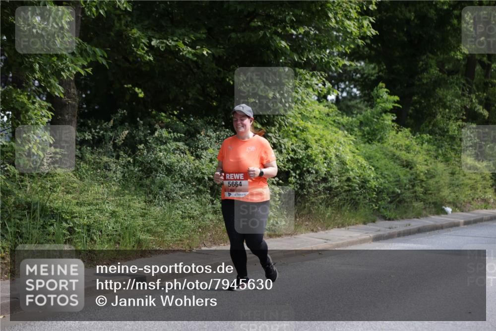15.06.2025 - REWE Women's Run Jannik Wohlers http://msf.ph/oto/7945630 15.06.2025 10:18:44 Laufen 5664 meine-sportfotos.de