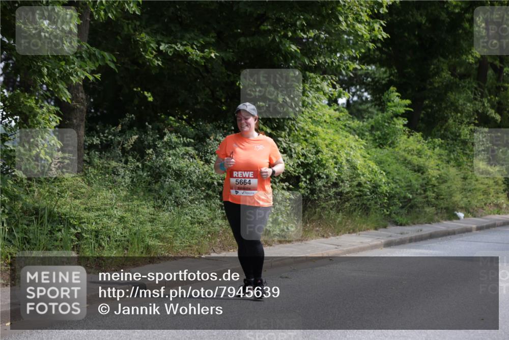 15.06.2025 - REWE Women's Run Jannik Wohlers http://msf.ph/oto/7945639 15.06.2025 10:18:44 Laufen 5664 meine-sportfotos.de
