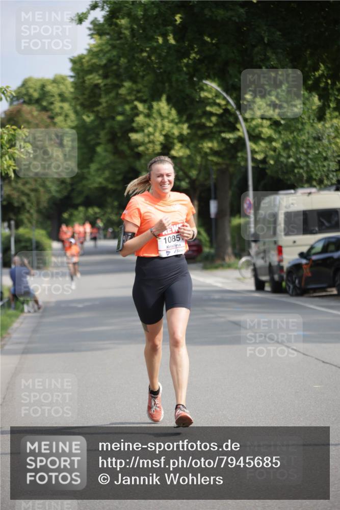 15.06.2025 - REWE Women's Run Jannik Wohlers http://msf.ph/oto/7945685 15.06.2025 08:48:21 Laufen 1085 meine-sportfotos.de