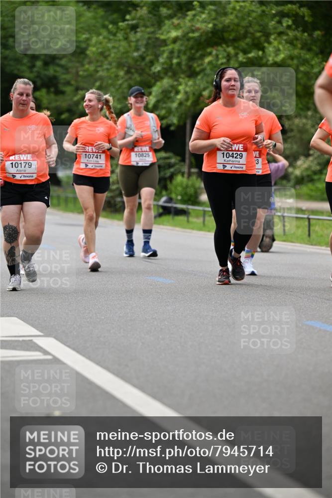 15.06.2025 - REWE Women's Run Dr. Thomas Lammeyer http://msf.ph/oto/7945714 15.06.2025 09:22:58 Laufen 10179, 10741, 10825, 10429 meine-sportfotos.de