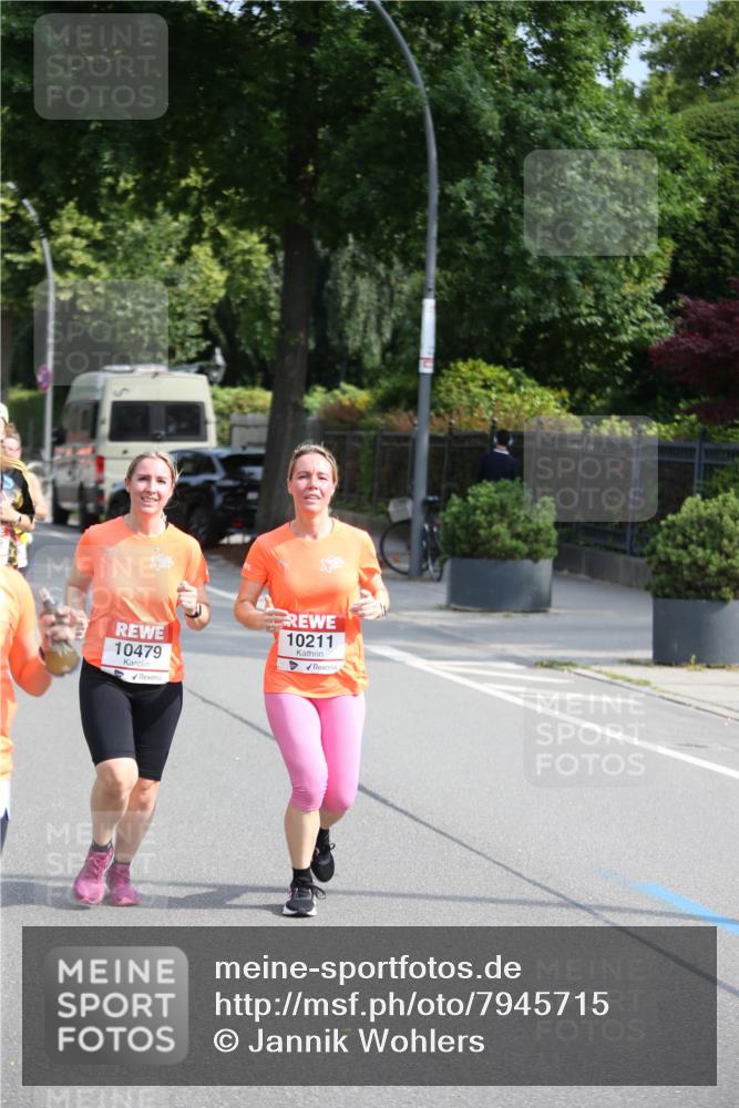 15.06.2025 - REWE Women's Run Jannik Wohlers http://msf.ph/oto/7945715 15.06.2025 09:44:36 Laufen 10479, 10211 meine-sportfotos.de