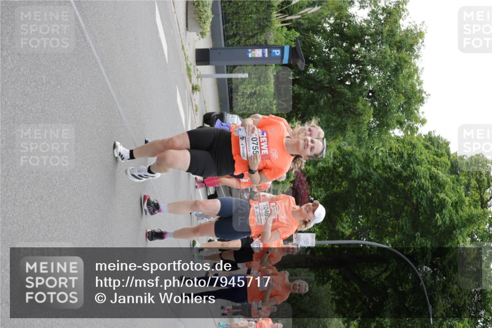 15.06.2025 - REWE Women's Run Jannik Wohlers http://msf.ph/oto/7945717 15.06.2025 08:29:50 Laufen 0755, 1046, 10855, 10111 meine-sportfotos.de