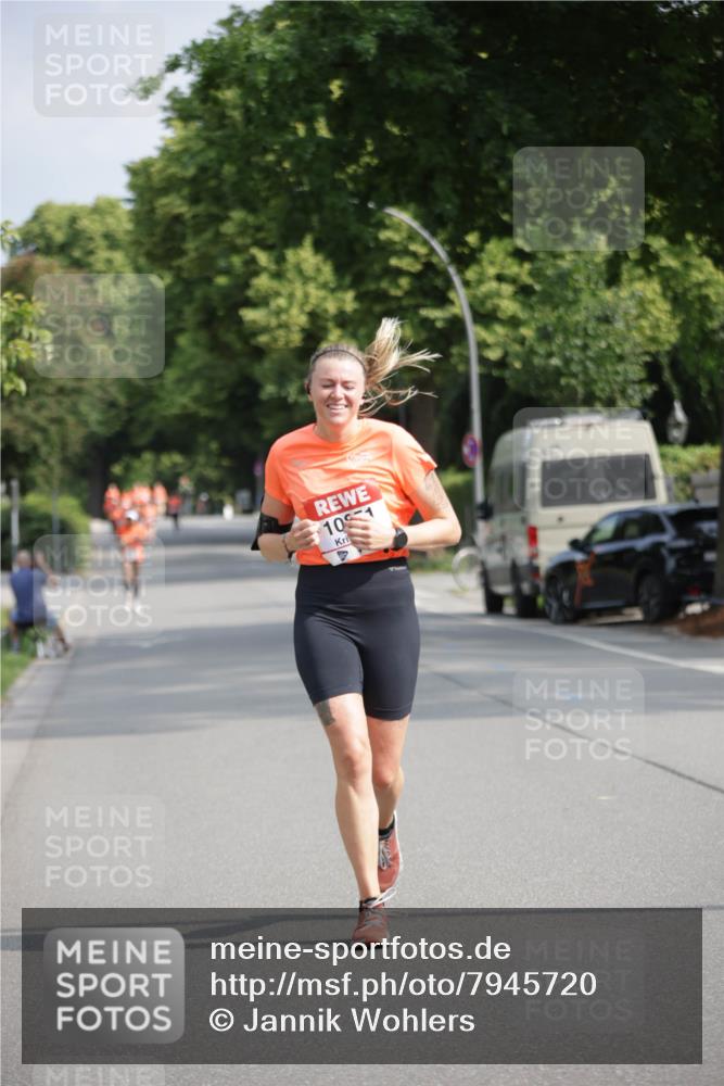 15.06.2025 - REWE Women's Run Jannik Wohlers http://msf.ph/oto/7945720 15.06.2025 08:48:22 Laufen 101 meine-sportfotos.de