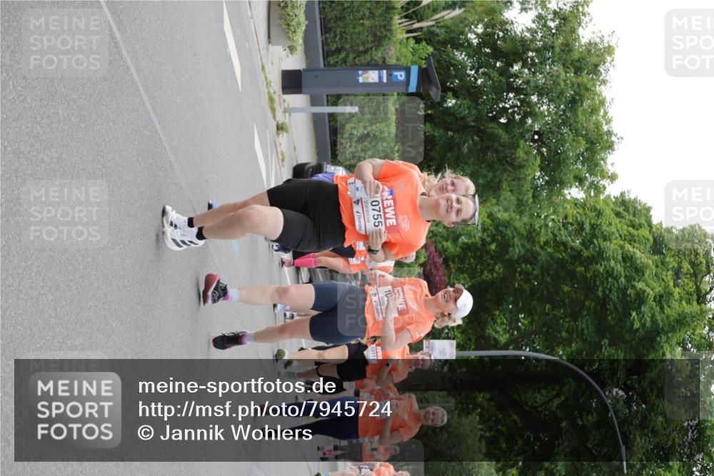 15.06.2025 - REWE Women's Run Jannik Wohlers http://msf.ph/oto/7945724 15.06.2025 08:29:50 Laufen 0755, 10, 10855, 10111 meine-sportfotos.de