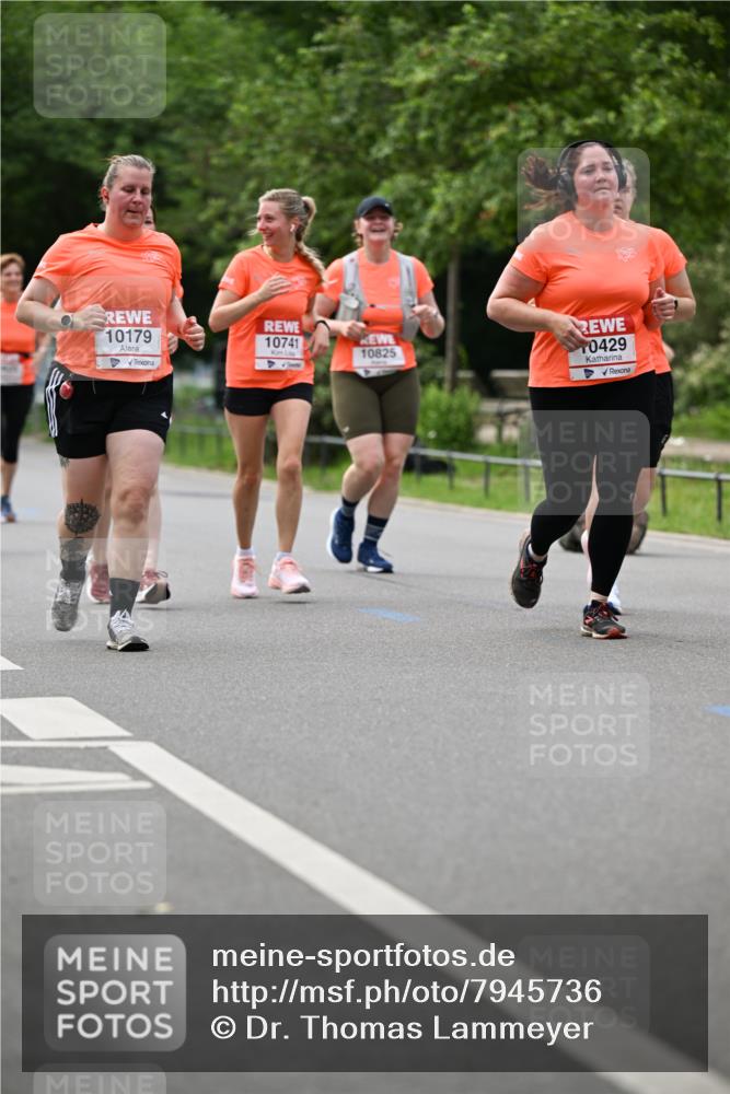 15.06.2025 - REWE Women's Run Dr. Thomas Lammeyer http://msf.ph/oto/7945736 15.06.2025 09:22:58 Laufen 10179, 10741, 10825, 10429 meine-sportfotos.de