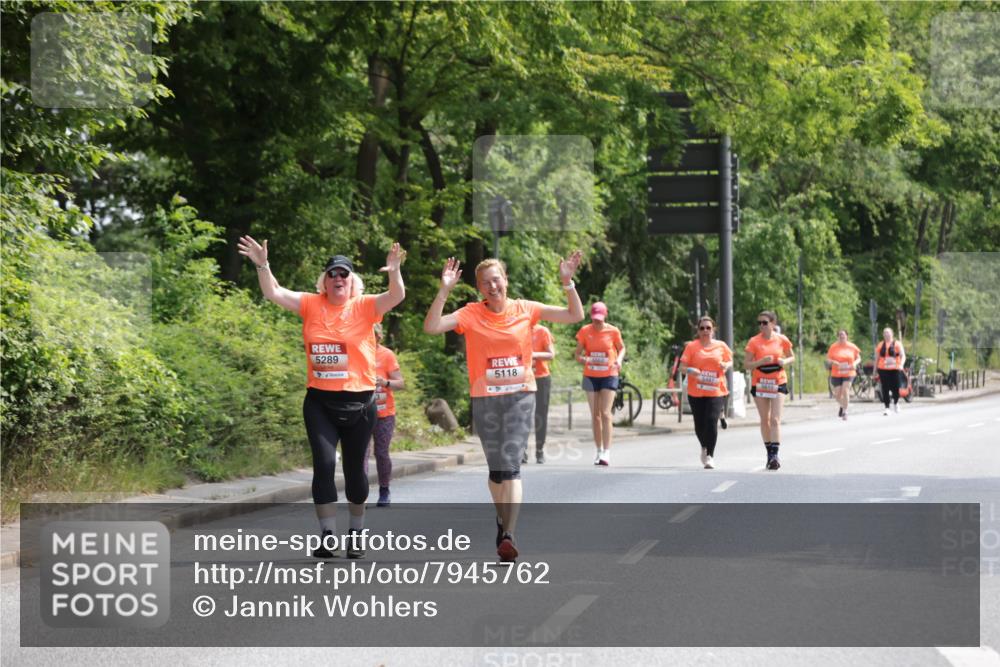 15.06.2025 - REWE Women's Run Jannik Wohlers http://msf.ph/oto/7945762 15.06.2025 10:18:55 Laufen 5289, 5118, 5610 meine-sportfotos.de