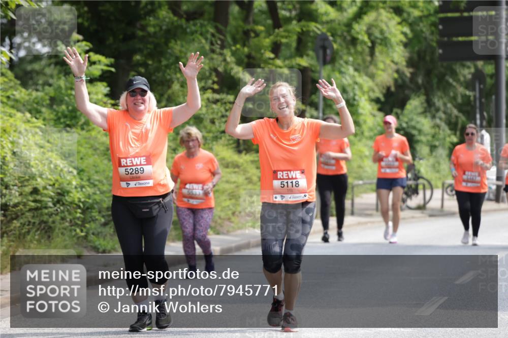 15.06.2025 - REWE Women's Run Jannik Wohlers http://msf.ph/oto/7945771 15.06.2025 10:18:56 Laufen 5289, 5533, 5118 meine-sportfotos.de