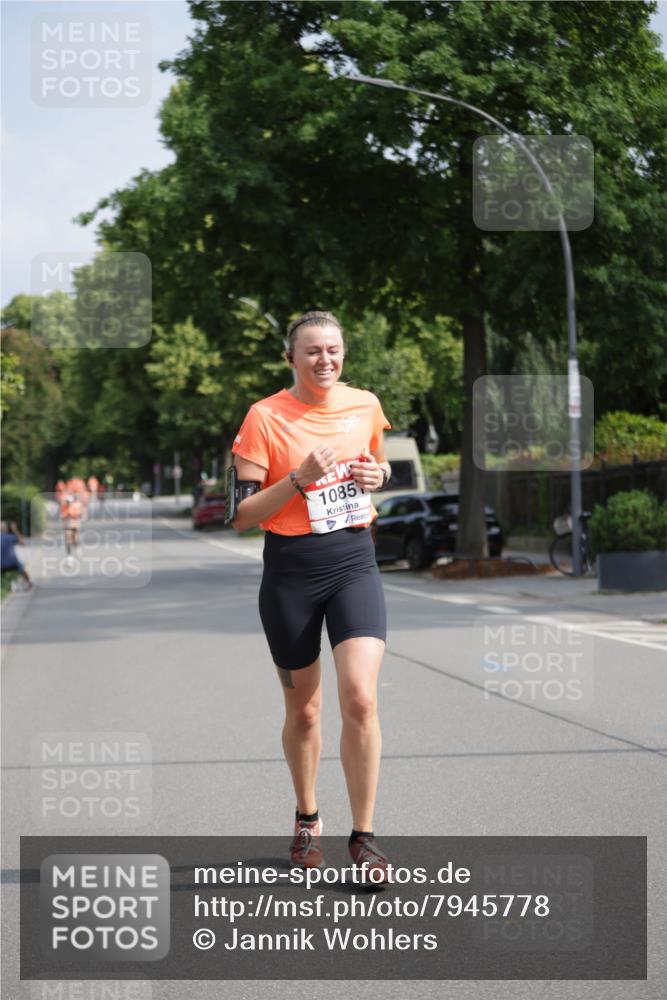 15.06.2025 - REWE Women's Run Jannik Wohlers http://msf.ph/oto/7945778 15.06.2025 08:48:23 Laufen 1085 meine-sportfotos.de