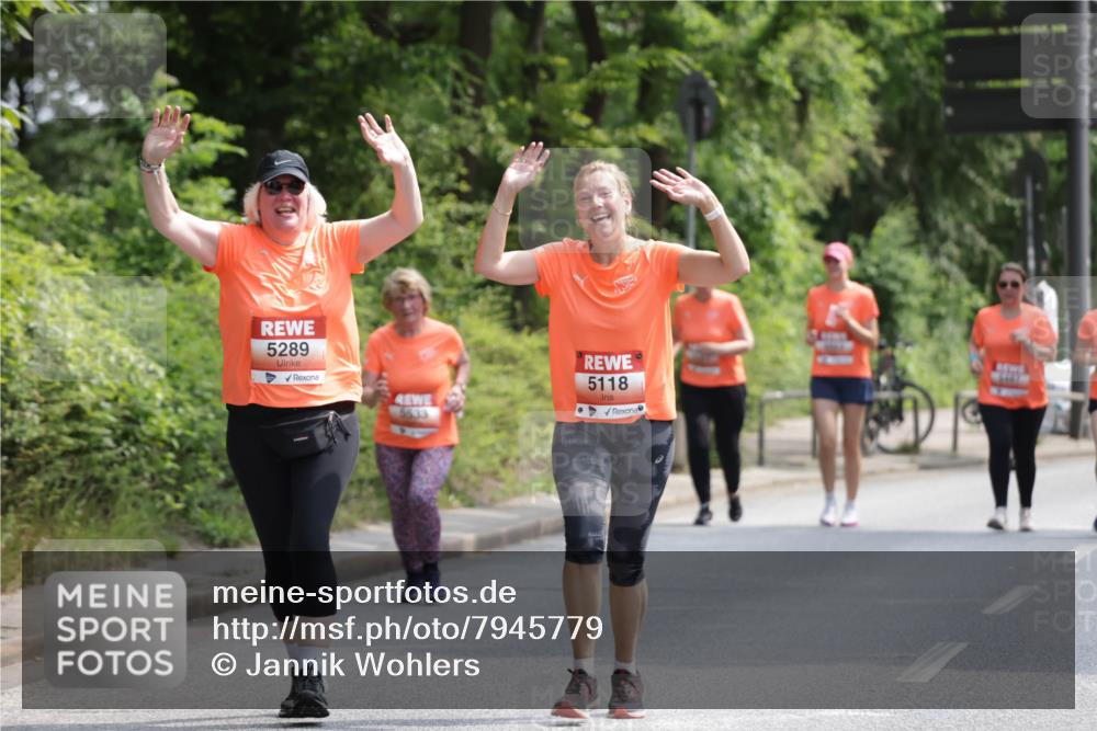 15.06.2025 - REWE Women's Run Jannik Wohlers http://msf.ph/oto/7945779 15.06.2025 10:18:56 Laufen 5289, 5533, 5118 meine-sportfotos.de