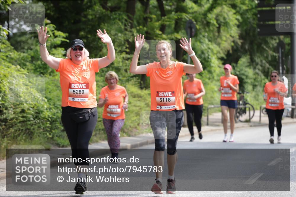 15.06.2025 - REWE Women's Run Jannik Wohlers http://msf.ph/oto/7945783 15.06.2025 10:18:56 Laufen 5289, 5533, 5118 meine-sportfotos.de