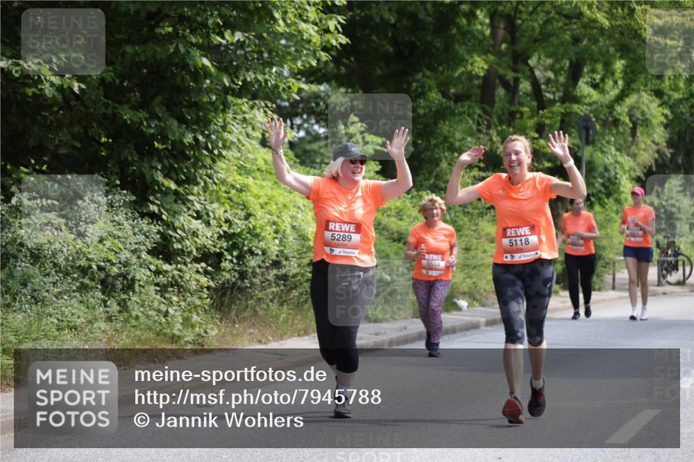 15.06.2025 - REWE Women's Run Jannik Wohlers http://msf.ph/oto/7945788 15.06.2025 10:18:57 Laufen 5289, 5533, 5118 meine-sportfotos.de