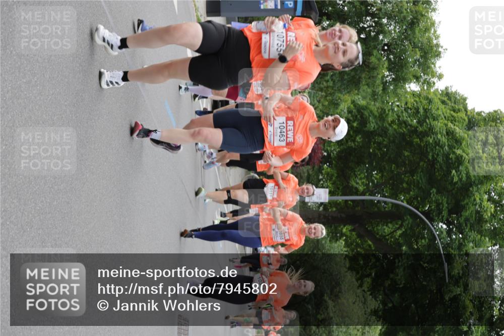 15.06.2025 - REWE Women's Run Jannik Wohlers http://msf.ph/oto/7945802 15.06.2025 08:29:50 Laufen 10755, 10463, 10111, 9855, 10348, 4 meine-sportfotos.de