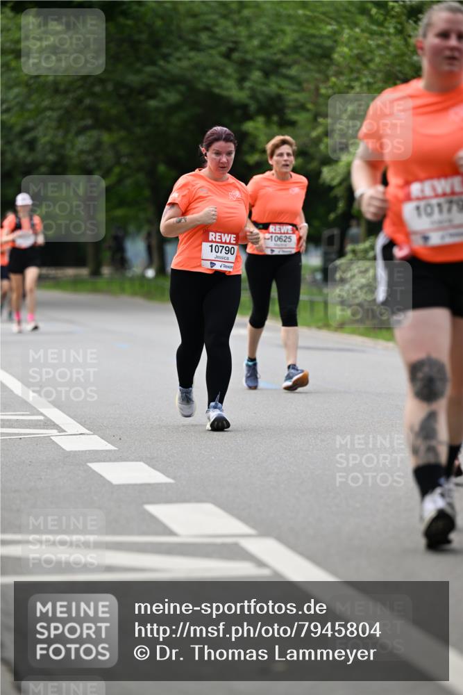 15.06.2025 - REWE Women's Run Dr. Thomas Lammeyer http://msf.ph/oto/7945804 15.06.2025 09:23:00 Laufen 10625, 10790 meine-sportfotos.de