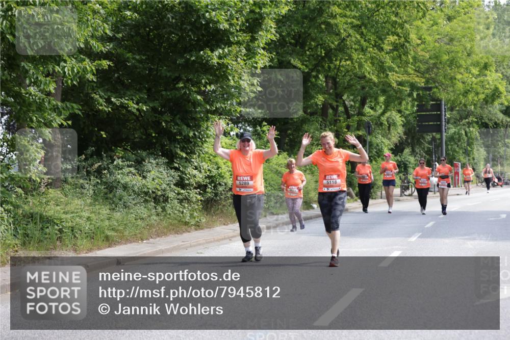 15.06.2025 - REWE Women's Run Jannik Wohlers http://msf.ph/oto/7945812 15.06.2025 10:18:57 Laufen 5118, 5289, 5533 meine-sportfotos.de
