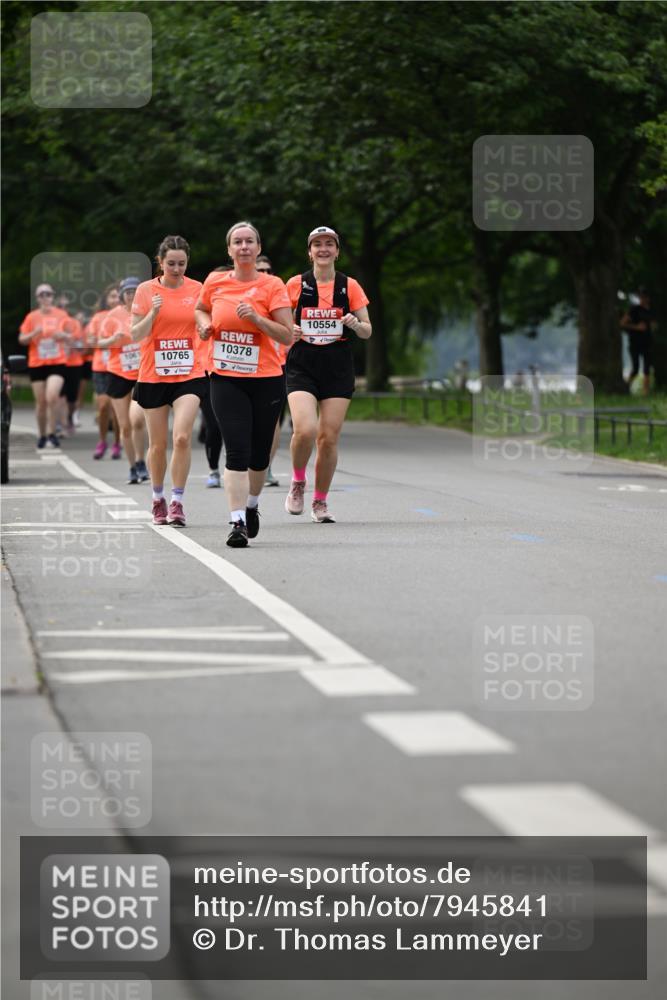 15.06.2025 - REWE Women's Run Dr. Thomas Lammeyer http://msf.ph/oto/7945841 15.06.2025 09:23:03 Laufen 1061, 10765, 10378, 10554 meine-sportfotos.de