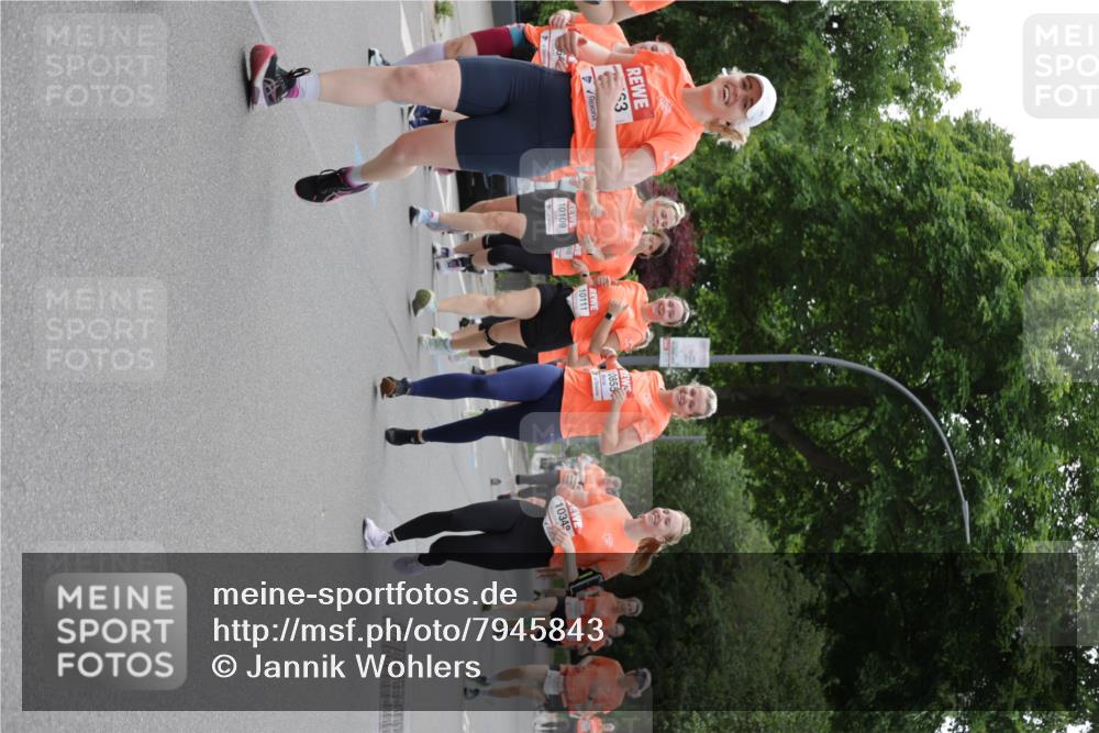 15.06.2025 - REWE Women's Run Jannik Wohlers http://msf.ph/oto/7945843 15.06.2025 08:29:50 Laufen 10855, 10111, 10109, 10349 meine-sportfotos.de
