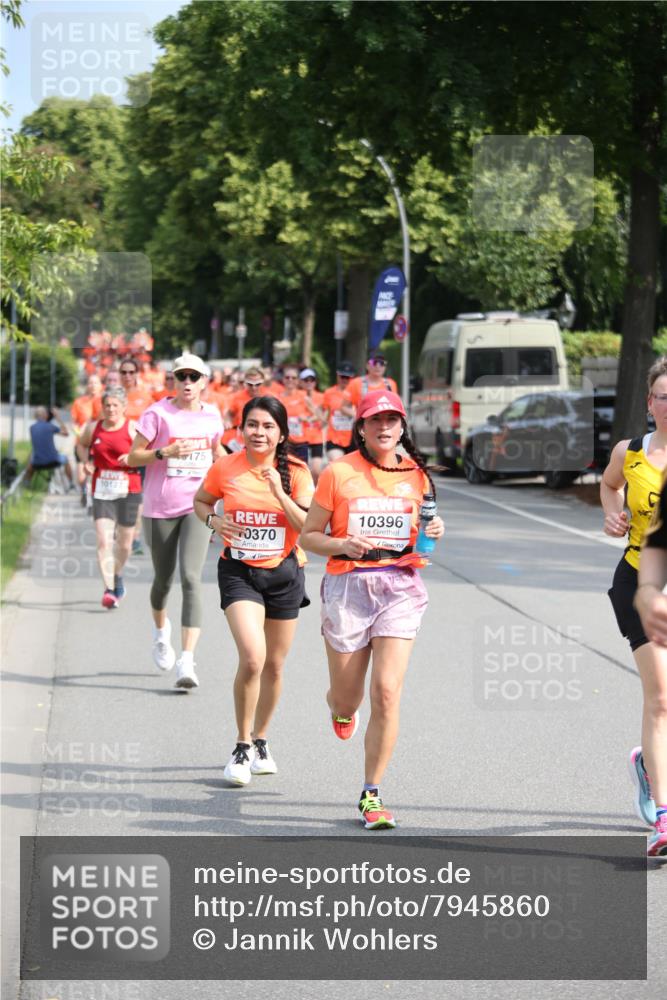 15.06.2025 - REWE Women's Run Jannik Wohlers http://msf.ph/oto/7945860 15.06.2025 09:44:39 Laufen 10127, 175, 0370, 10396 meine-sportfotos.de
