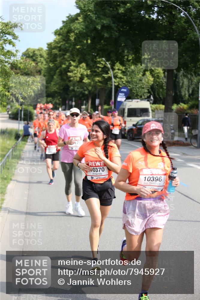 15.06.2025 - REWE Women's Run Jannik Wohlers http://msf.ph/oto/7945927 15.06.2025 09:44:41 Laufen 10127, 0370, 10396 meine-sportfotos.de