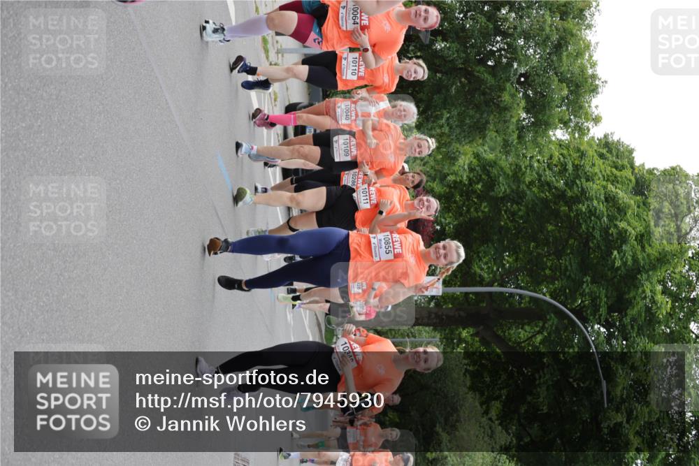 15.06.2025 - REWE Women's Run Jannik Wohlers http://msf.ph/oto/7945930 15.06.2025 08:29:51 Laufen 10855, 0064, 10111, 10110, 10286, 10040, 10109, 428, 10307, 10349, 10085 meine-sportfotos.de