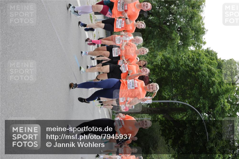 15.06.2025 - REWE Women's Run Jannik Wohlers http://msf.ph/oto/7945937 15.06.2025 08:29:51 Laufen 10064, 10855, 10110, 026, 10111, 10040, 0428, 10109, 10348, 10085 meine-sportfotos.de