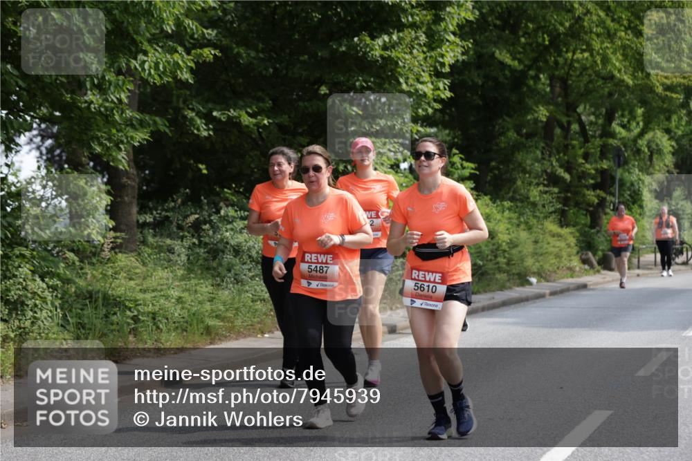 15.06.2025 - REWE Women's Run Jannik Wohlers http://msf.ph/oto/7945939 15.06.2025 10:19:10 Laufen 2, 5487, 5610 meine-sportfotos.de