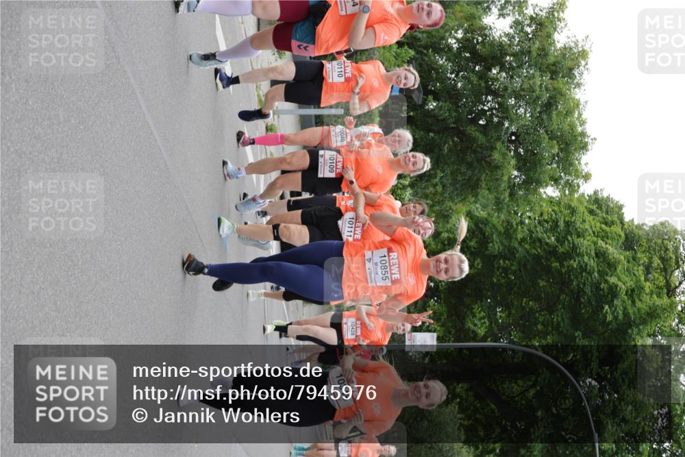 15.06.2025 - REWE Women's Run Jannik Wohlers http://msf.ph/oto/7945976 15.06.2025 08:29:52 Laufen 4, 10110, 10040, 10109, 10, 10111, 10855, 10428, 10348 meine-sportfotos.de