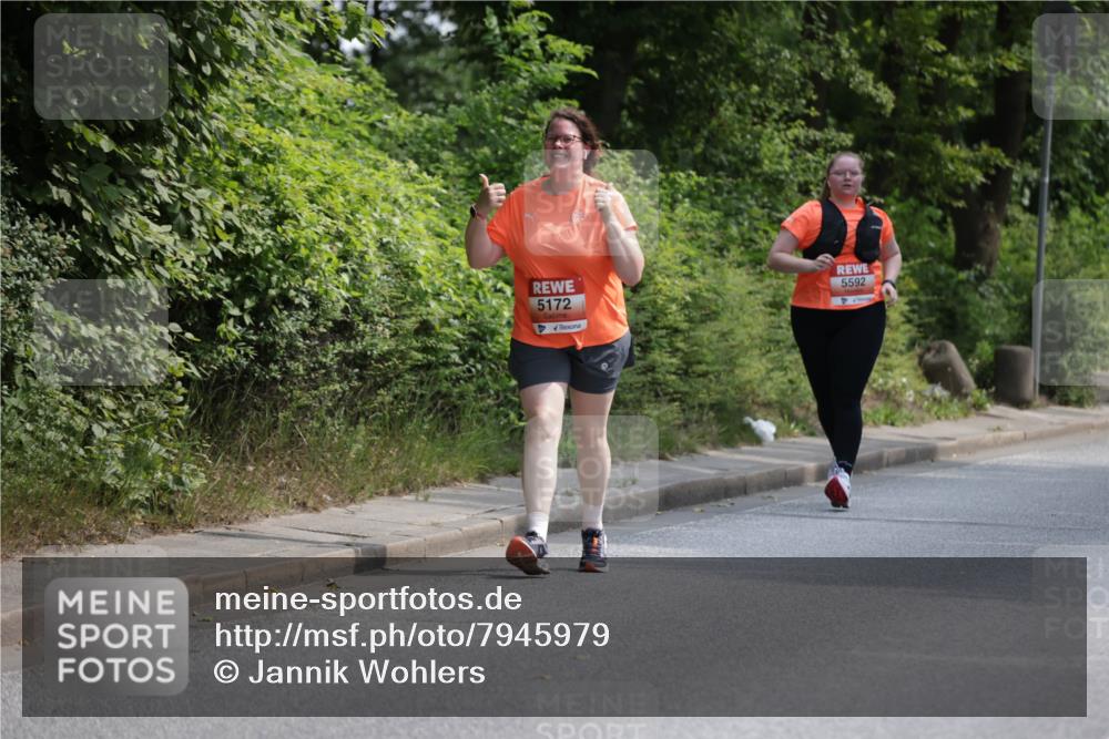15.06.2025 - REWE Women's Run Jannik Wohlers http://msf.ph/oto/7945979 15.06.2025 10:19:18 Laufen 5172, 5592 meine-sportfotos.de