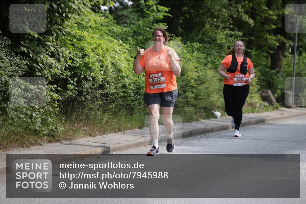 15.06.2025 - REWE Women's Run Jannik Wohlers http://msf.ph/oto/7945988 15.06.2025 10:19:18 Laufen 5172, 5592 meine-sportfotos.de