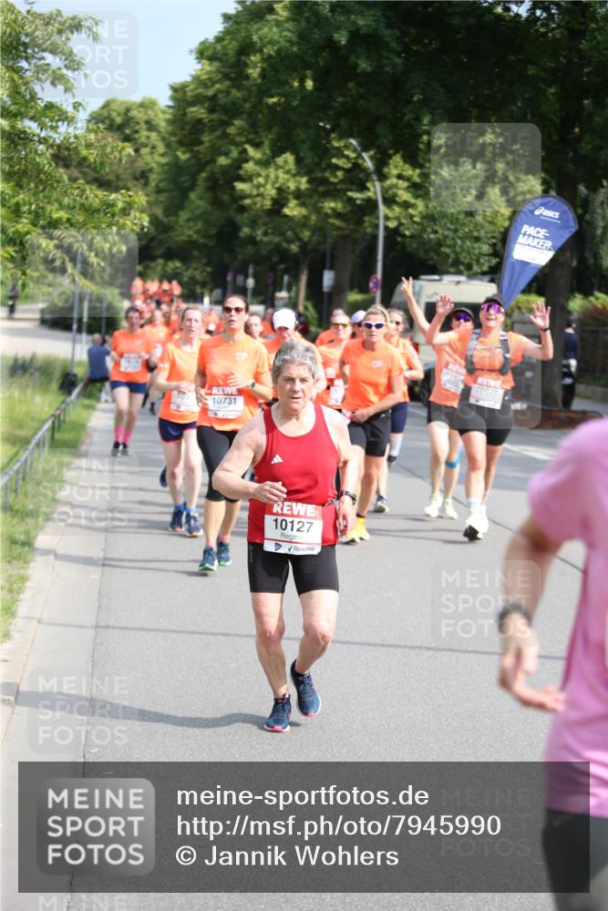 15.06.2025 - REWE Women's Run Jannik Wohlers http://msf.ph/oto/7945990 15.06.2025 09:44:43 Laufen 10127 meine-sportfotos.de