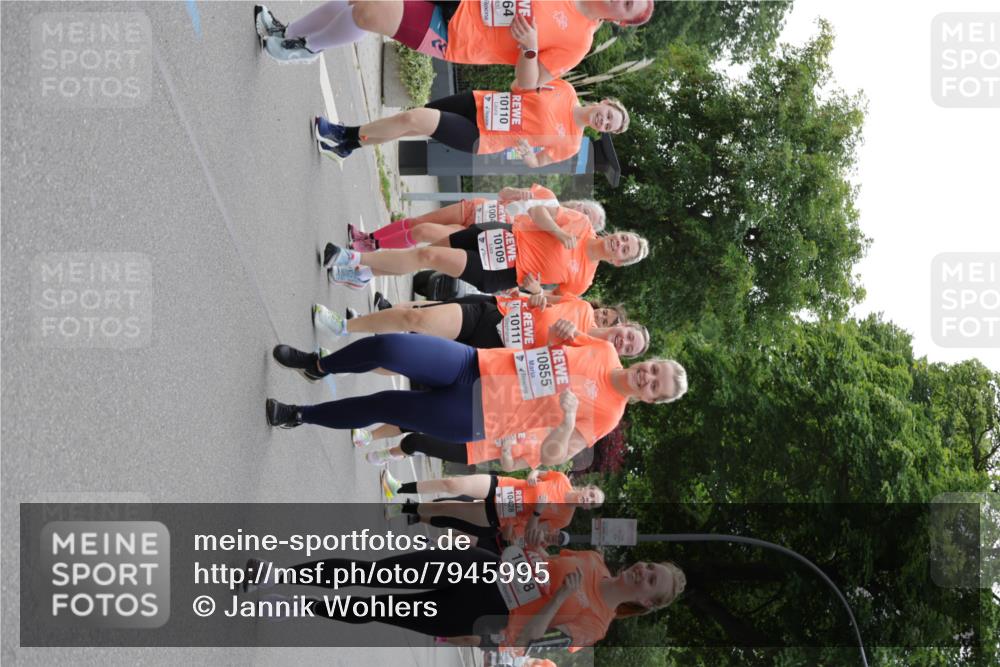 15.06.2025 - REWE Women's Run Jannik Wohlers http://msf.ph/oto/7945995 15.06.2025 08:29:52 Laufen 10855, 64, 10110, 110111, 1004, 10109, 10428, 10348 meine-sportfotos.de