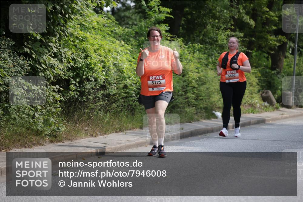 15.06.2025 - REWE Women's Run Jannik Wohlers http://msf.ph/oto/7946008 15.06.2025 10:19:19 Laufen 5172, 5592 meine-sportfotos.de