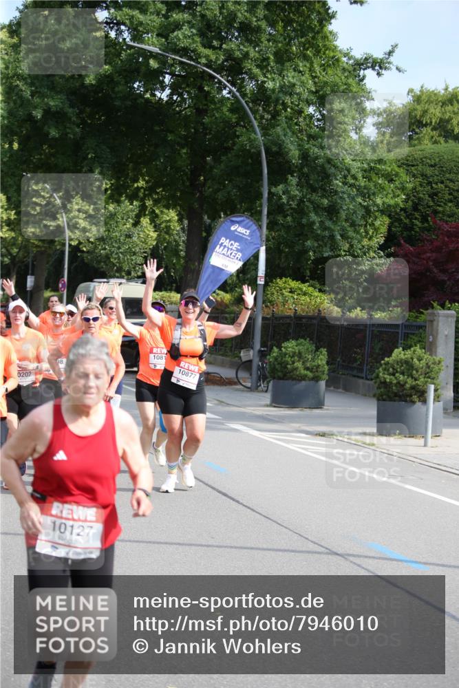 15.06.2025 - REWE Women's Run Jannik Wohlers http://msf.ph/oto/7946010 15.06.2025 09:44:44 Laufen 98, 0202, 10127, 1081, 10877 meine-sportfotos.de