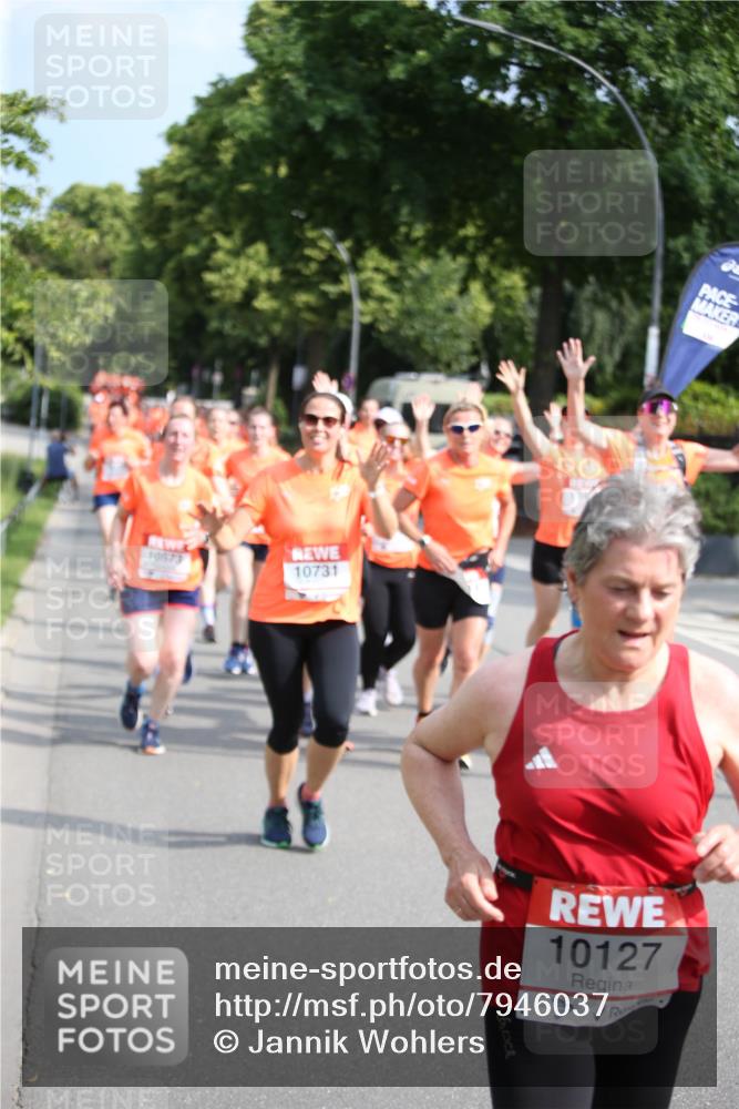 15.06.2025 - REWE Women's Run Jannik Wohlers http://msf.ph/oto/7946037 15.06.2025 09:44:45 Laufen 10573, 10731, 10127, 600 meine-sportfotos.de