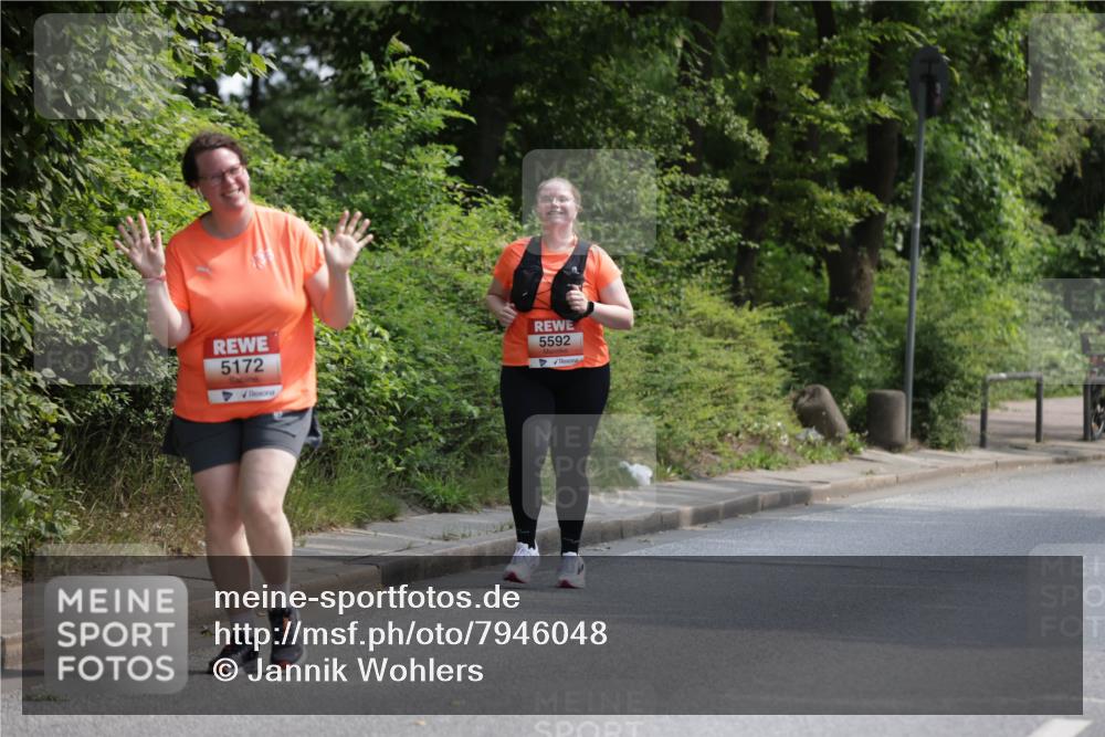15.06.2025 - REWE Women's Run Jannik Wohlers http://msf.ph/oto/7946048 15.06.2025 10:19:20 Laufen 5172, 5592 meine-sportfotos.de