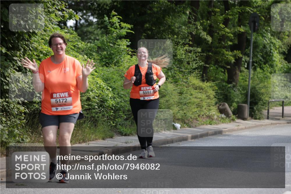 15.06.2025 - REWE Women's Run Jannik Wohlers http://msf.ph/oto/7946082 15.06.2025 10:19:20 Laufen 5172, 5592 meine-sportfotos.de