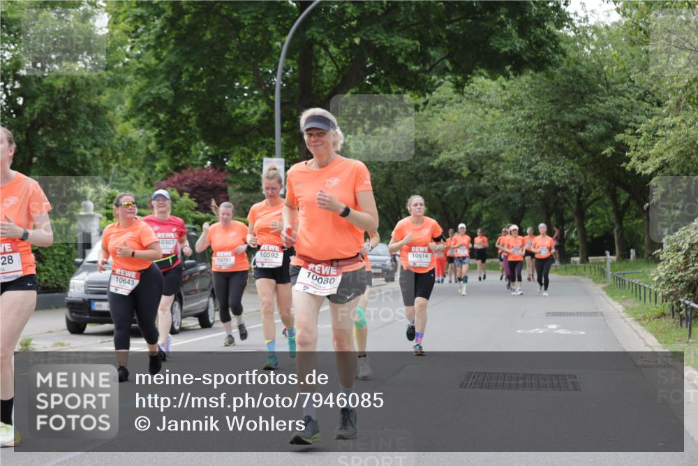 15.06.2025 - REWE Women's Run Jannik Wohlers http://msf.ph/oto/7946085 15.06.2025 08:29:55 Laufen 28, 10643, 0307, 10592, 10761, 4, 10080, 10614 meine-sportfotos.de