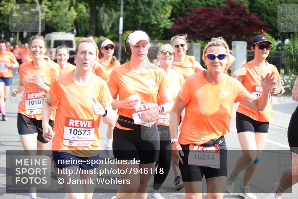 15.06.2025 - REWE Women's Run Jannik Wohlers http://msf.ph/oto/7946118 15.06.2025 09:44:47 Laufen 10107, 10573, 19, 10244, 10 meine-sportfotos.de