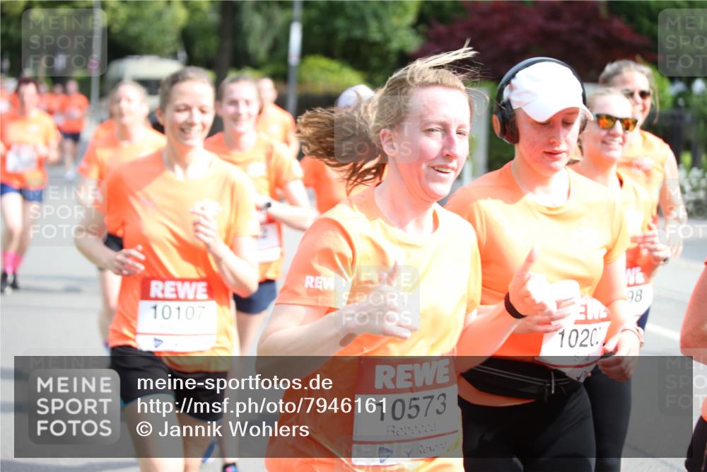 15.06.2025 - REWE Women's Run Jannik Wohlers http://msf.ph/oto/7946161 15.06.2025 09:44:48 Laufen 10107, 10573, 1020, 98 meine-sportfotos.de