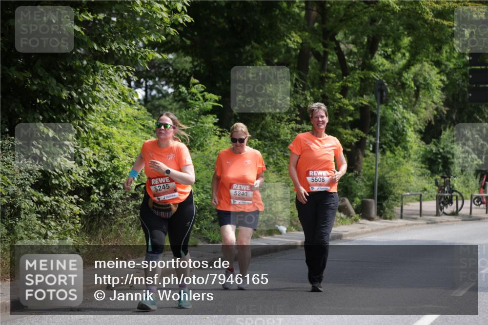 15.06.2025 - REWE Women's Run Jannik Wohlers http://msf.ph/oto/7946165 15.06.2025 10:19:59 Laufen 5245, 5508, 5240 meine-sportfotos.de