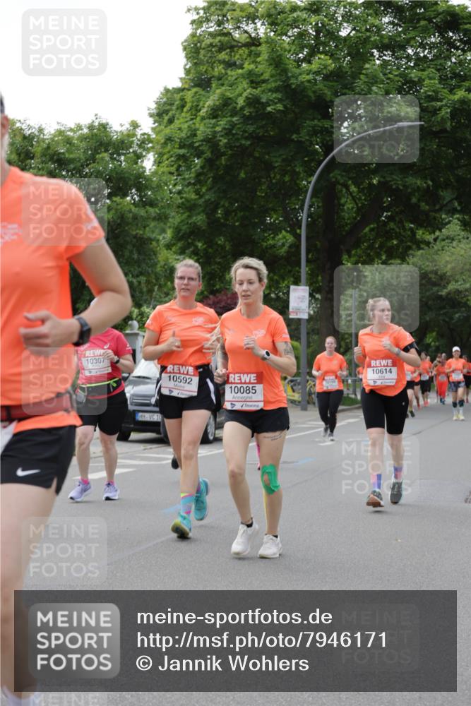 15.06.2025 - REWE Women's Run Jannik Wohlers http://msf.ph/oto/7946171 15.06.2025 08:29:57 Laufen 10307, 10592, 10085, 10, 10614 meine-sportfotos.de