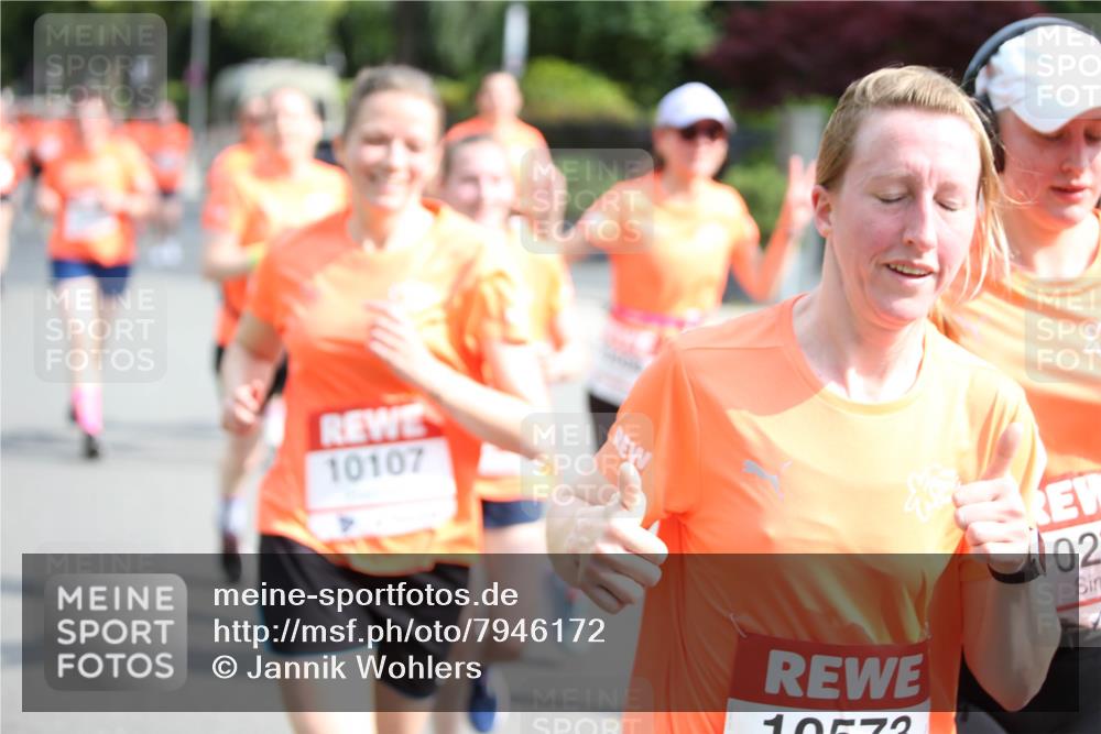 15.06.2025 - REWE Women's Run Jannik Wohlers http://msf.ph/oto/7946172 15.06.2025 09:44:48 Laufen 10107, 10572, 02 meine-sportfotos.de