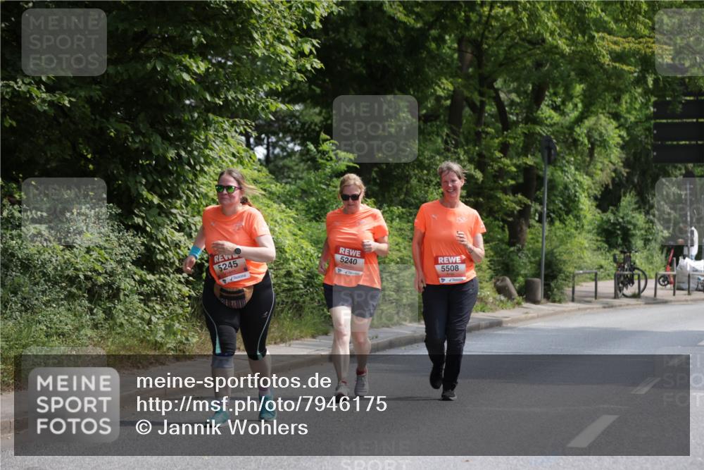 15.06.2025 - REWE Women's Run Jannik Wohlers http://msf.ph/oto/7946175 15.06.2025 10:19:59 Laufen 5245, 5240, 5508, 75 meine-sportfotos.de