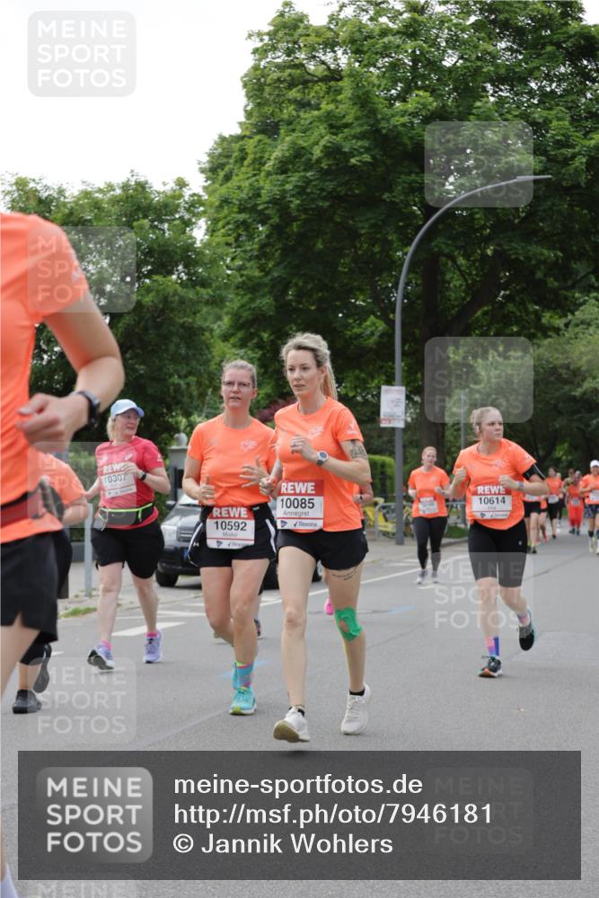 15.06.2025 - REWE Women's Run Jannik Wohlers http://msf.ph/oto/7946181 15.06.2025 08:29:57 Laufen 10307, 10085, 10592, 10614 meine-sportfotos.de