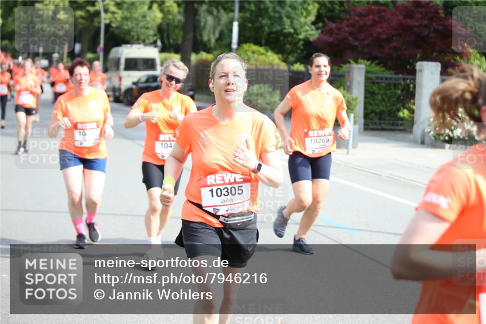 15.06.2025 - REWE Women's Run Jannik Wohlers http://msf.ph/oto/7946216 15.06.2025 09:44:49 Laufen 10, 104, 10305, 10269 meine-sportfotos.de