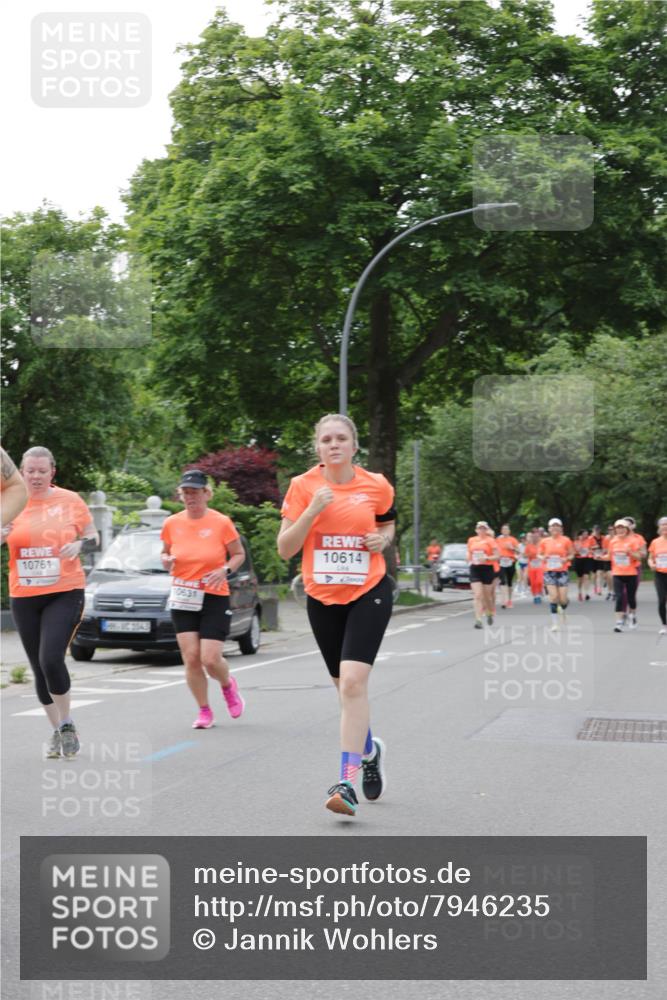 15.06.2025 - REWE Women's Run Jannik Wohlers http://msf.ph/oto/7946235 15.06.2025 08:29:58 Laufen 10761, 2043, 10631, 10614 meine-sportfotos.de