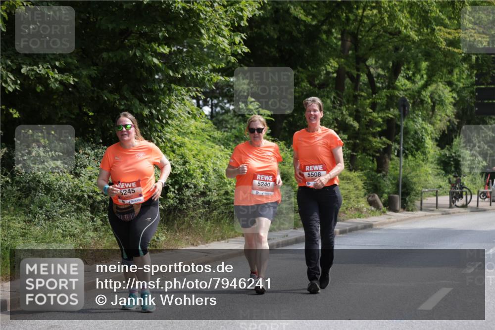 15.06.2025 - REWE Women's Run Jannik Wohlers http://msf.ph/oto/7946241 15.06.2025 10:20:01 Laufen 5245, 5240, 5508 meine-sportfotos.de
